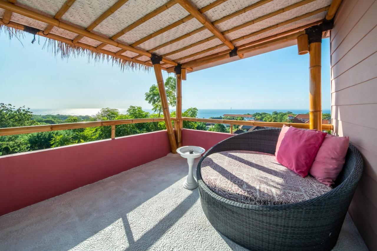 Pinkcoco - Constant Surprises & For Cool Adults Only Hotel 3*