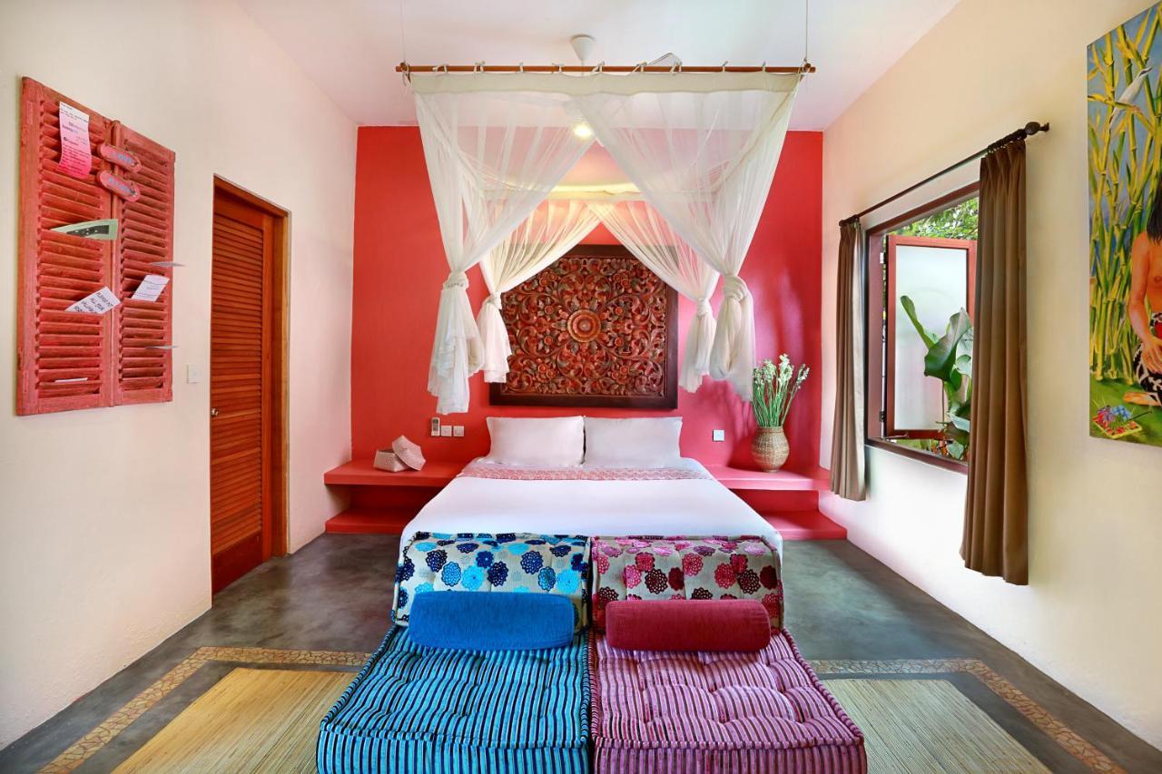 Hotel Pinkcoco - Constant Surprises & For Cool Adults Only Uluwatu