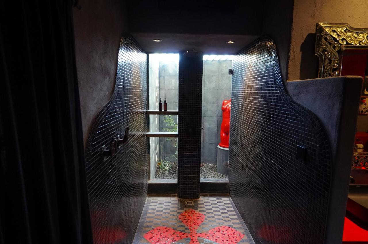 Pinkcoco - Constant Surprises & For Cool Adults Only 3* Uluwatu