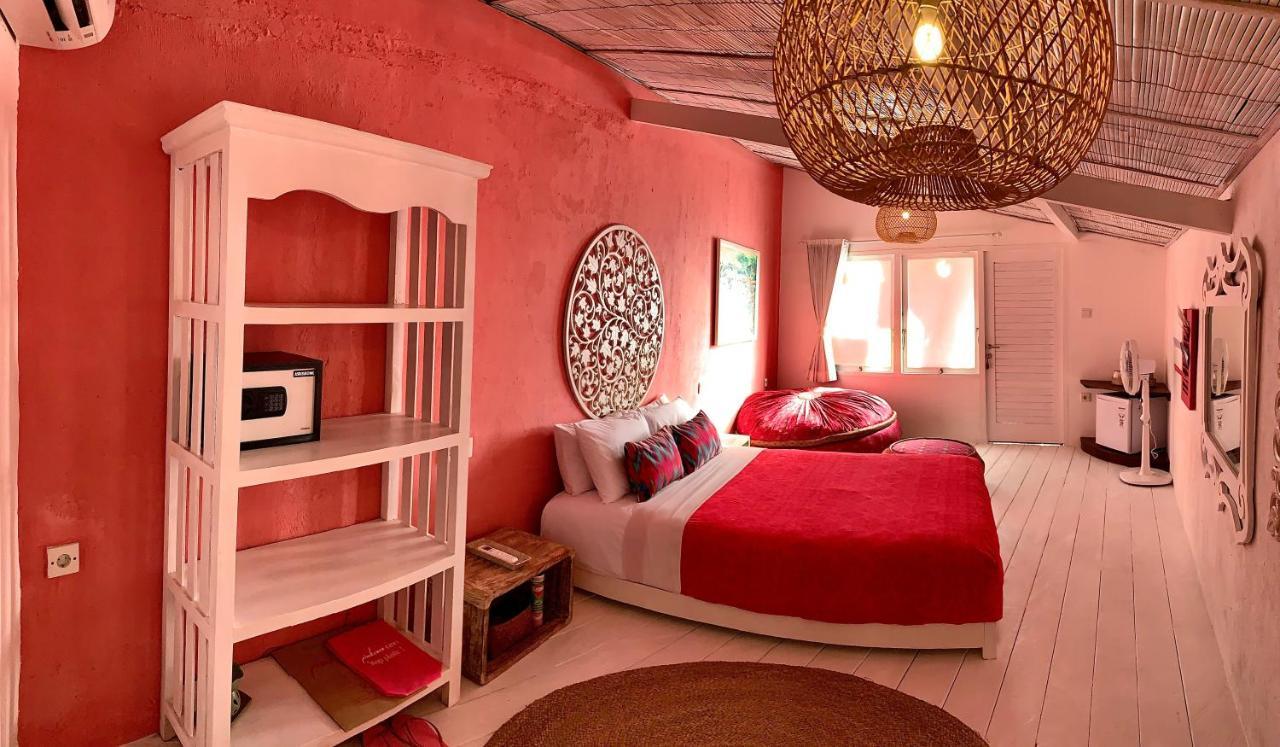 Pinkcoco - Constant Surprises & For Cool Adults Only 3* Uluwatu