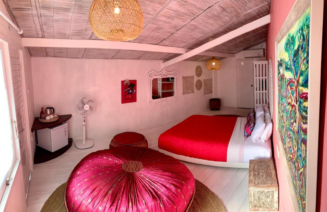 Pinkcoco - Constant Surprises & For Cool Adults Only 3* Uluwatu