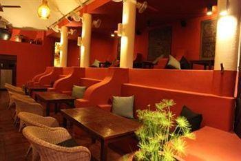 Pinkcoco - Constant Surprises & For Cool Adults Only 3* Uluwatu